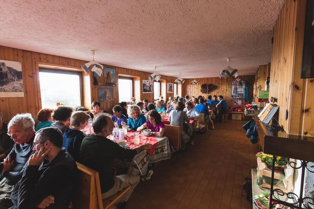 Rifugio Velo Della Madonna Otel San Martino Di Castrozza Dış mekan fotoğraf